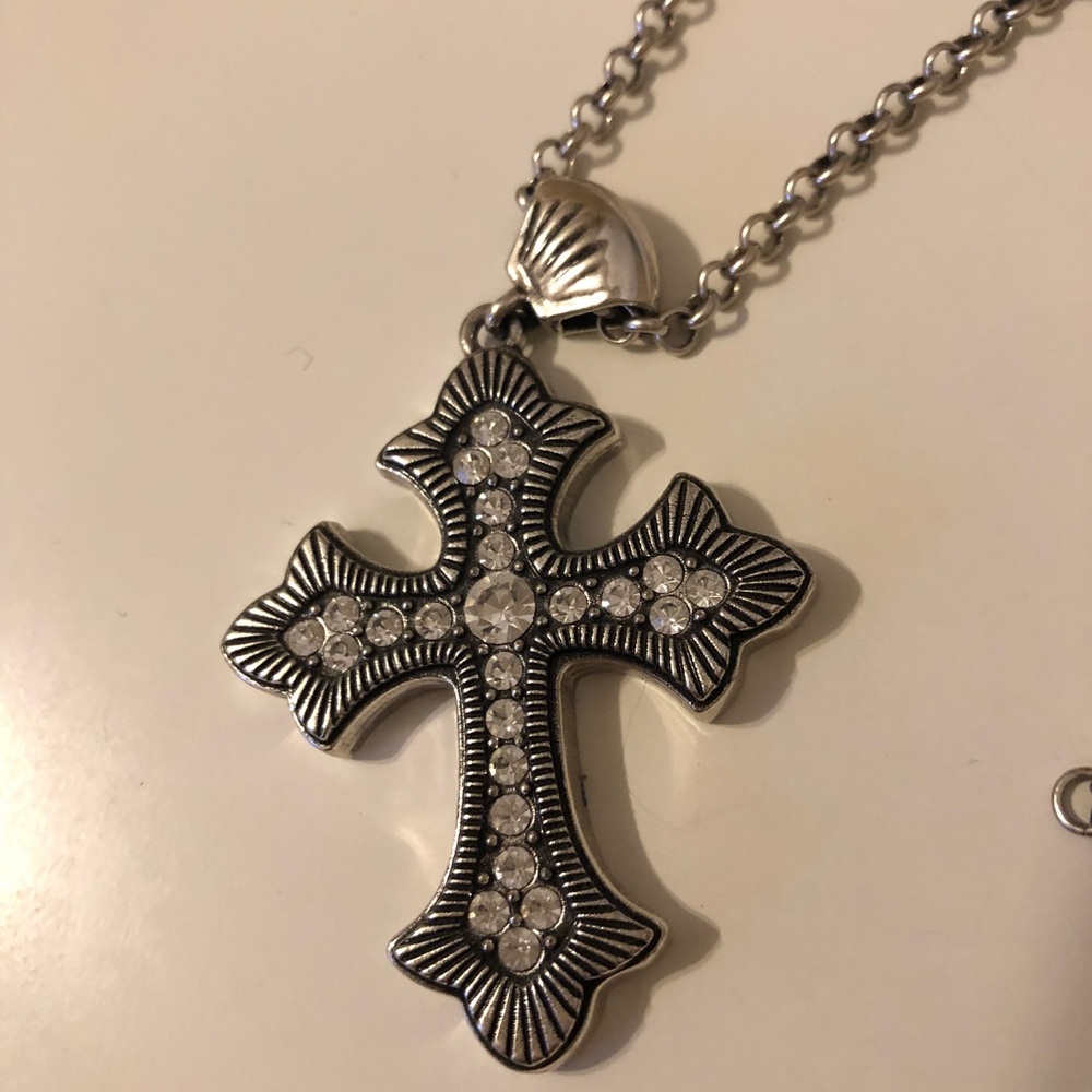 Montana Silversmith cross pendant and chain